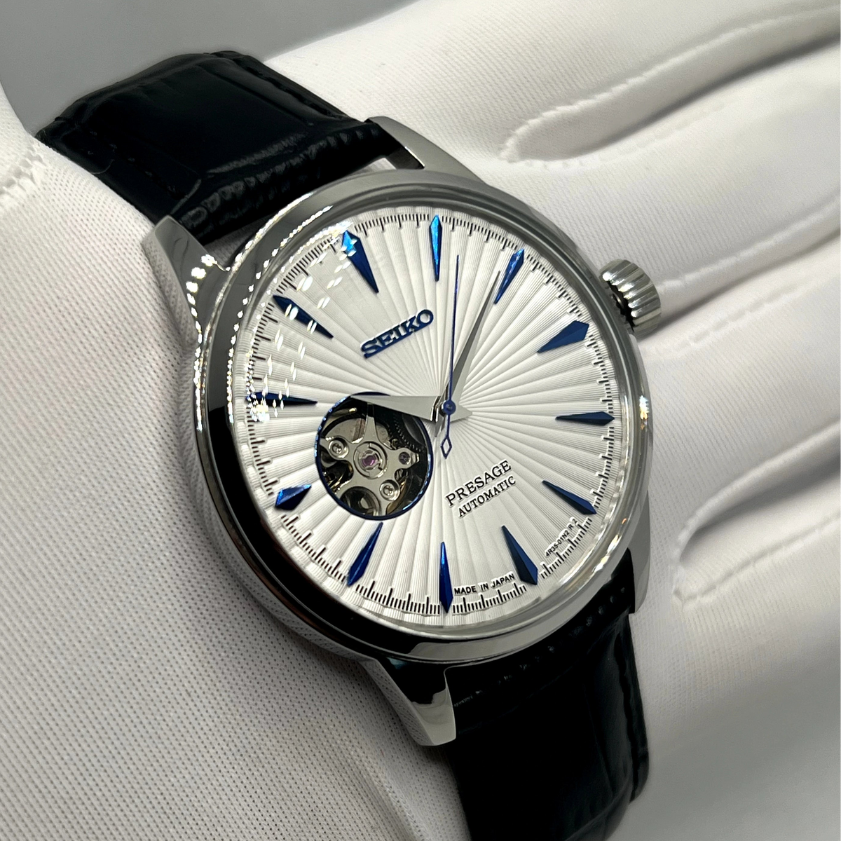 Cocktail Mod White & Blue